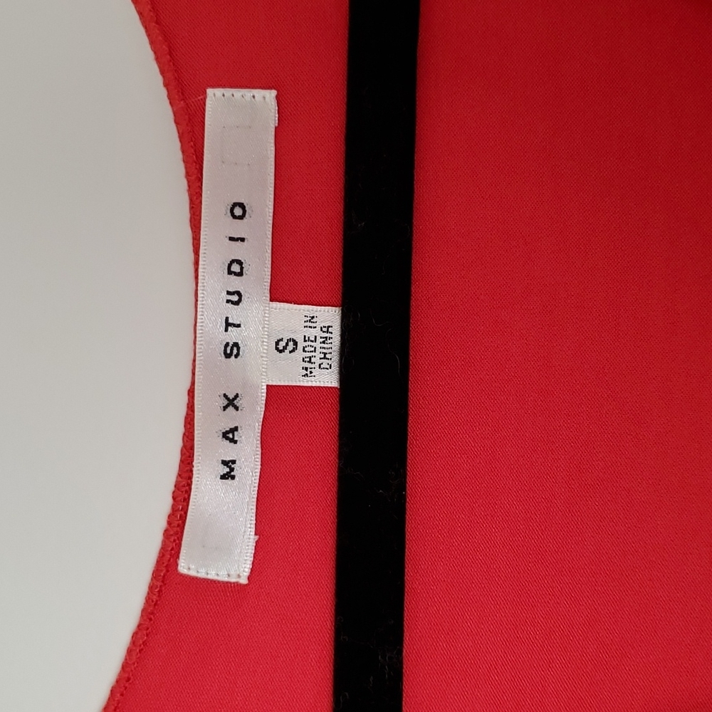 Top - Picture 2 of 4